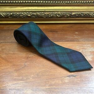 The EDINBURGH WOOLLEN MILL Mens Tie 100% Wool Green Blue Black Tartan Scotland